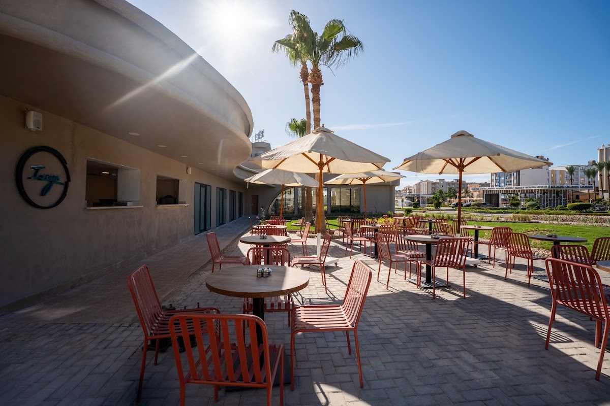 SUNRISE SERANO CLUB (EX.RIVIERA CLUB) — 8