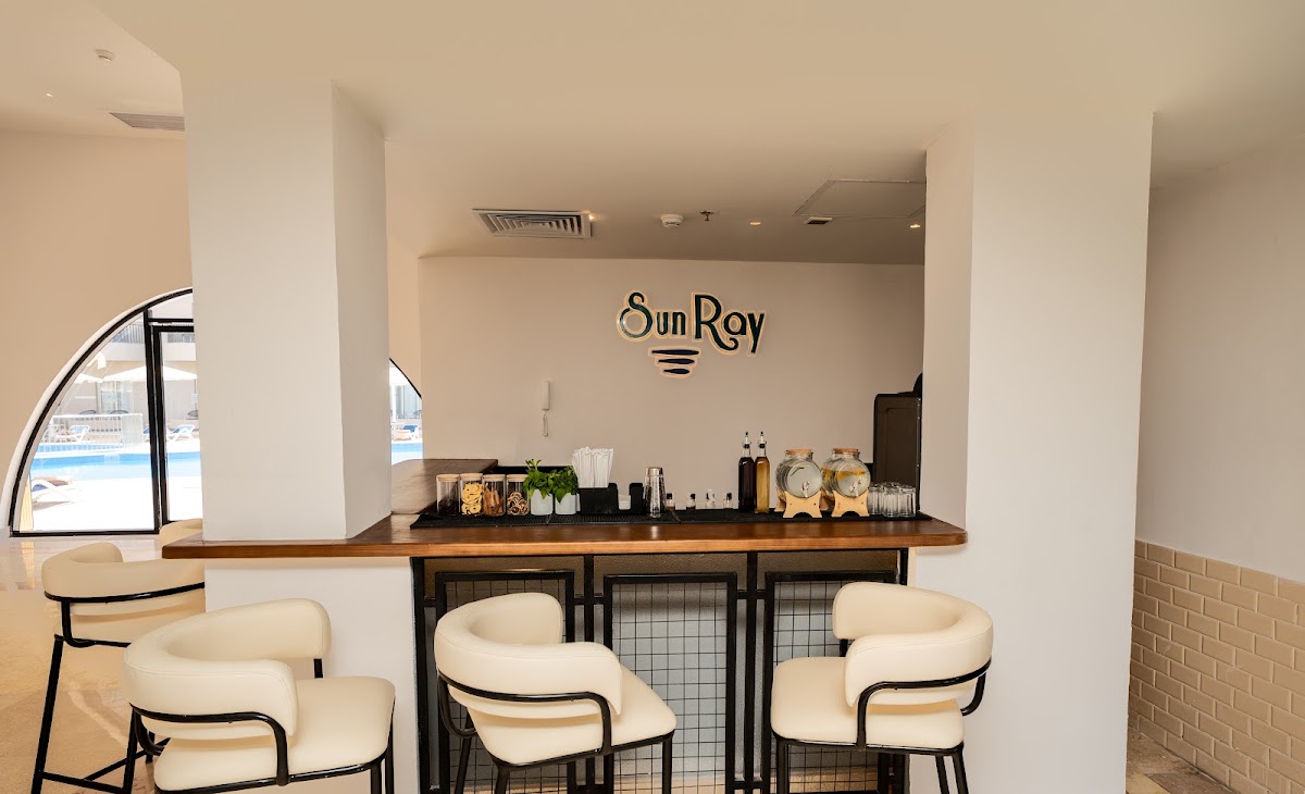 SUNRISE SERANO CLUB (EX.RIVIERA CLUB) — 7