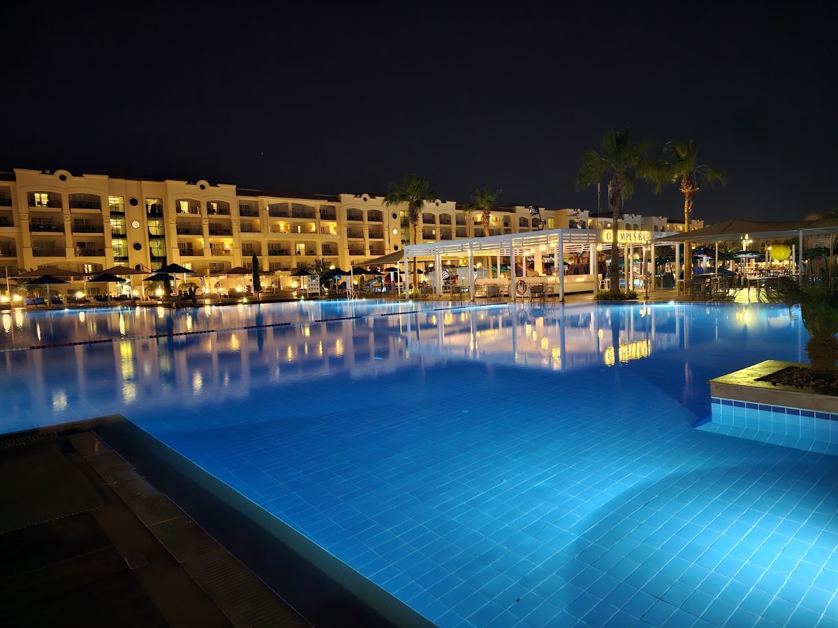 PICKALBATROS WHITE BEACH RESORT