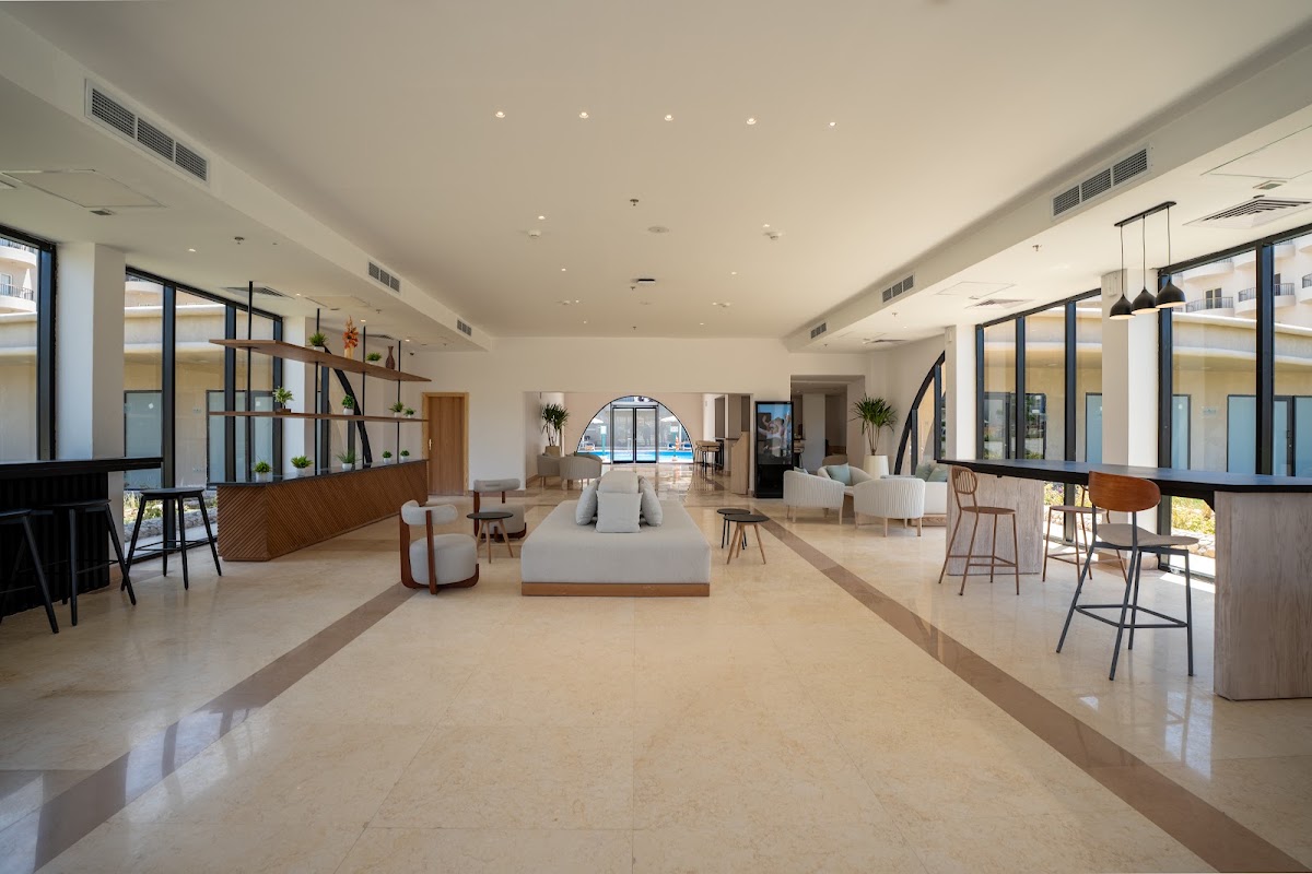 SUNRISE SERANO CLUB (EX.RIVIERA CLUB) — 6